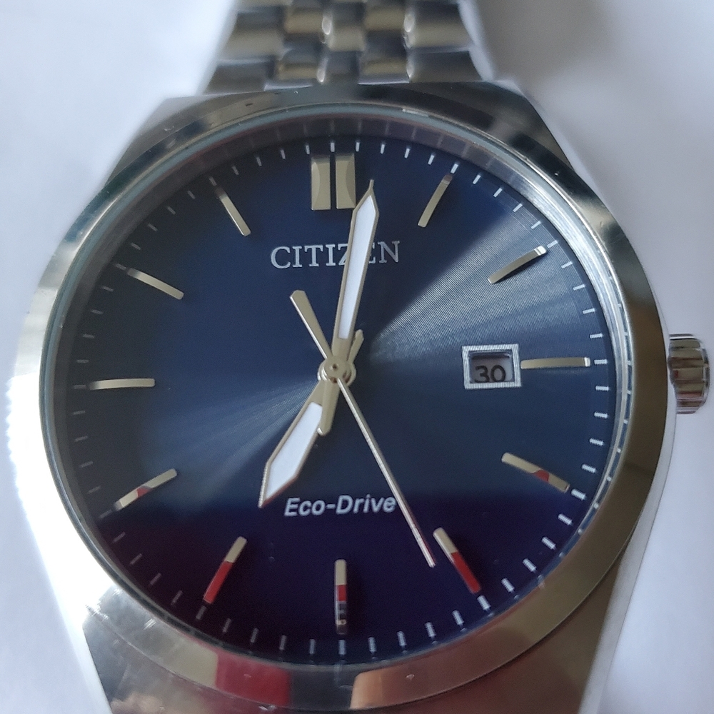 Beautiful Citizen eco-drive Watch! Mint condition!!!